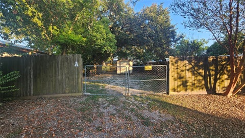 Vacant Land For Sale - 4803 3rd Street<br/> Bacliff, TX 77518