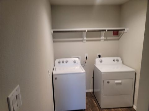 Tiny photo for 846 Autumn Flats Way Way, Rosharon, TX 77583 (MLS # 31585548)