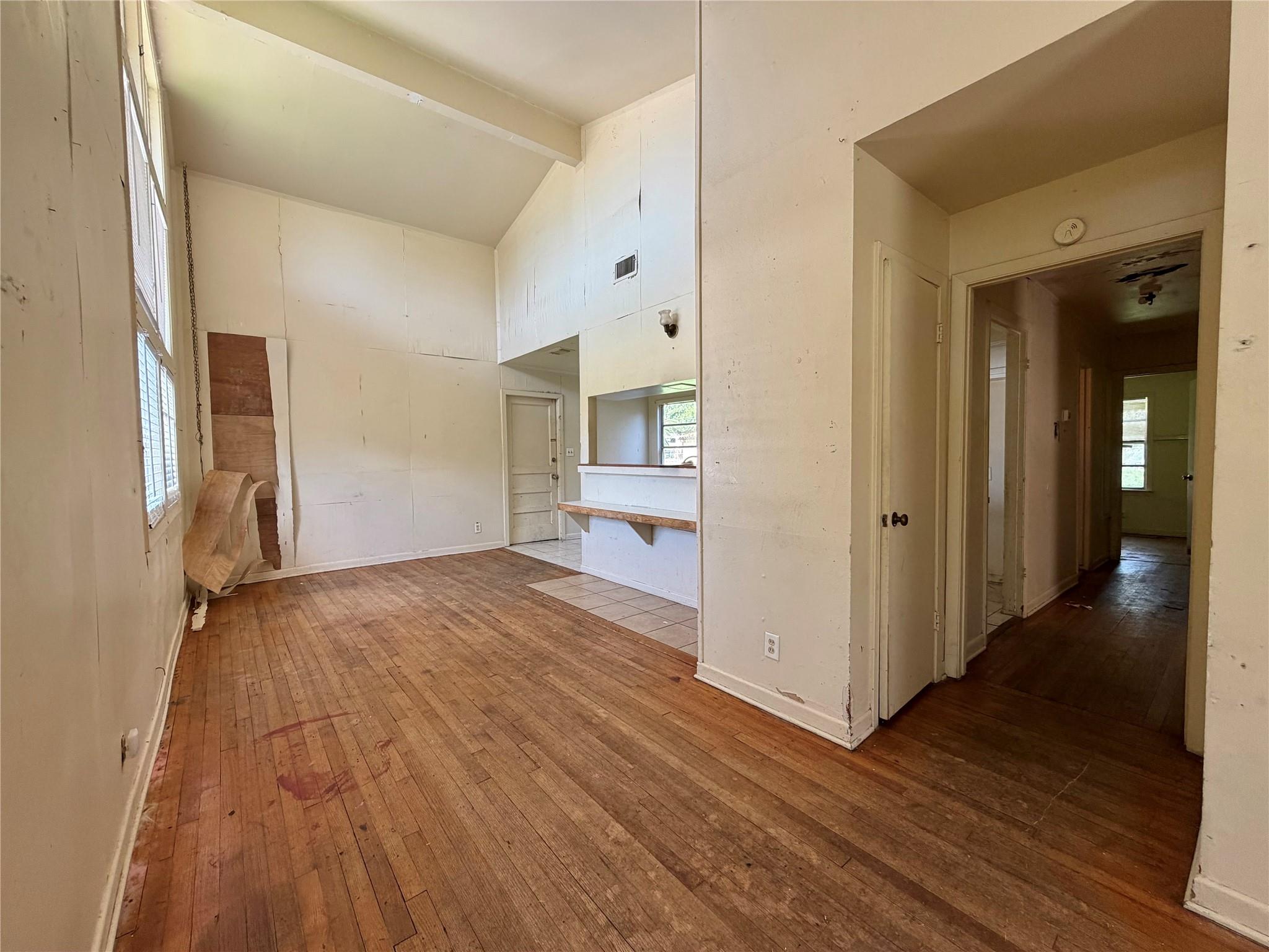 1818 W 11th Street
