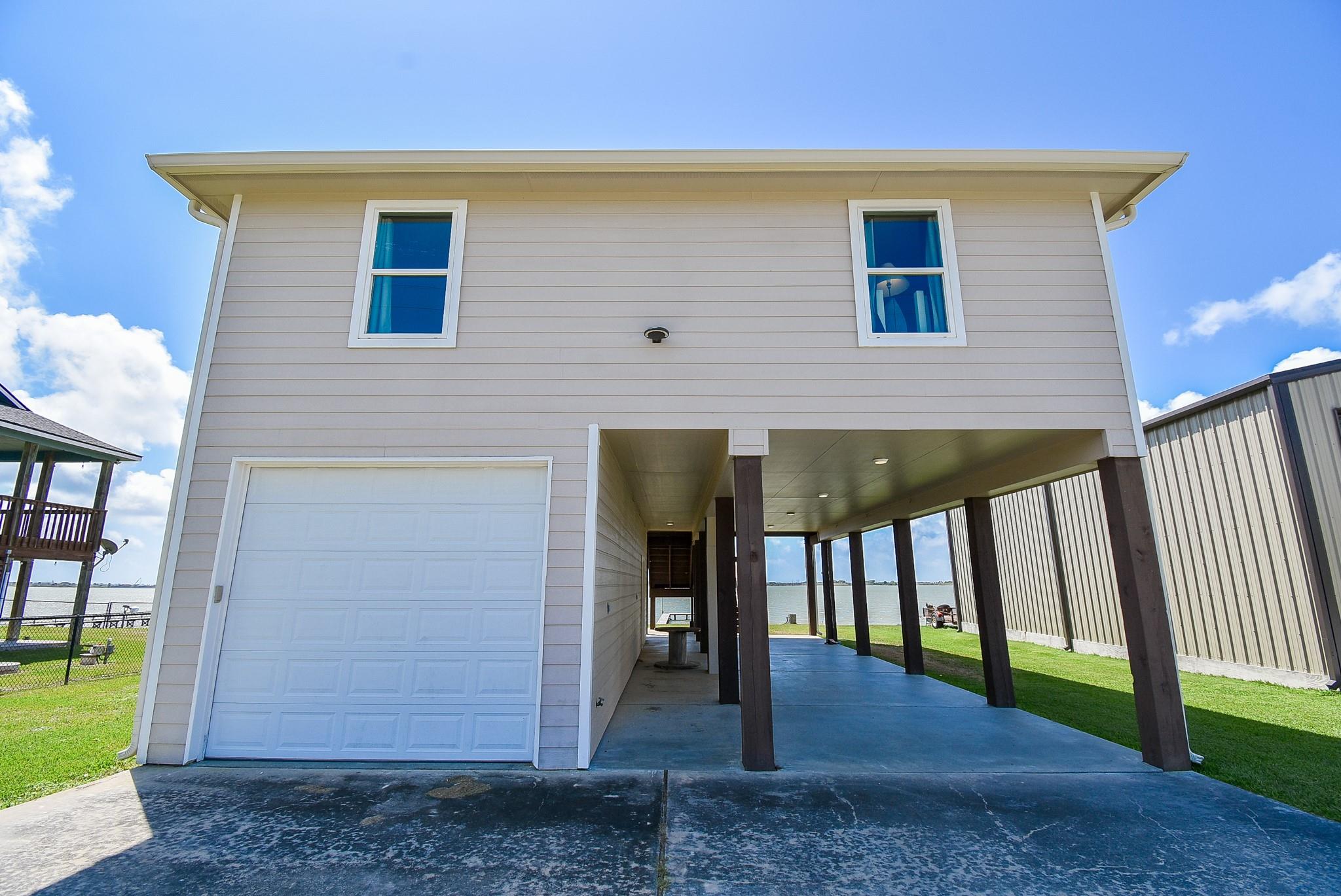 1486 W Bayshore Drive