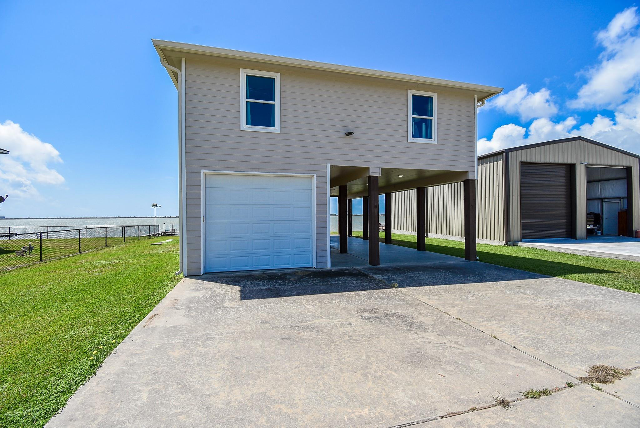 1486 W Bayshore Drive