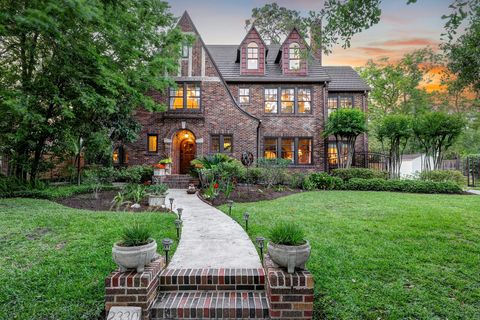 Photo of 2330 Glen Haven Boulevard, Houston, TX 77030 (MLS # 93781230)