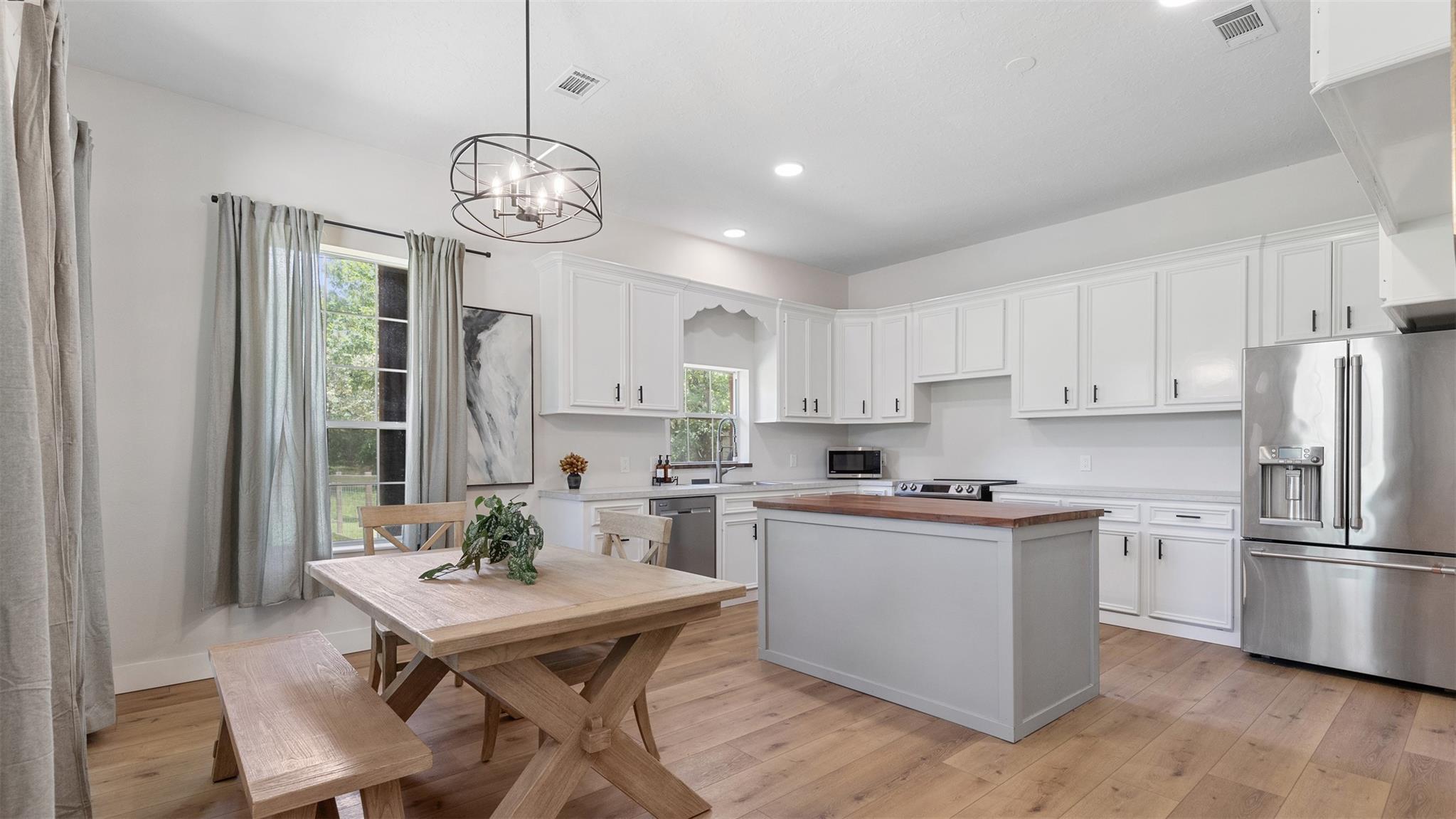 27938 Deer Run Street