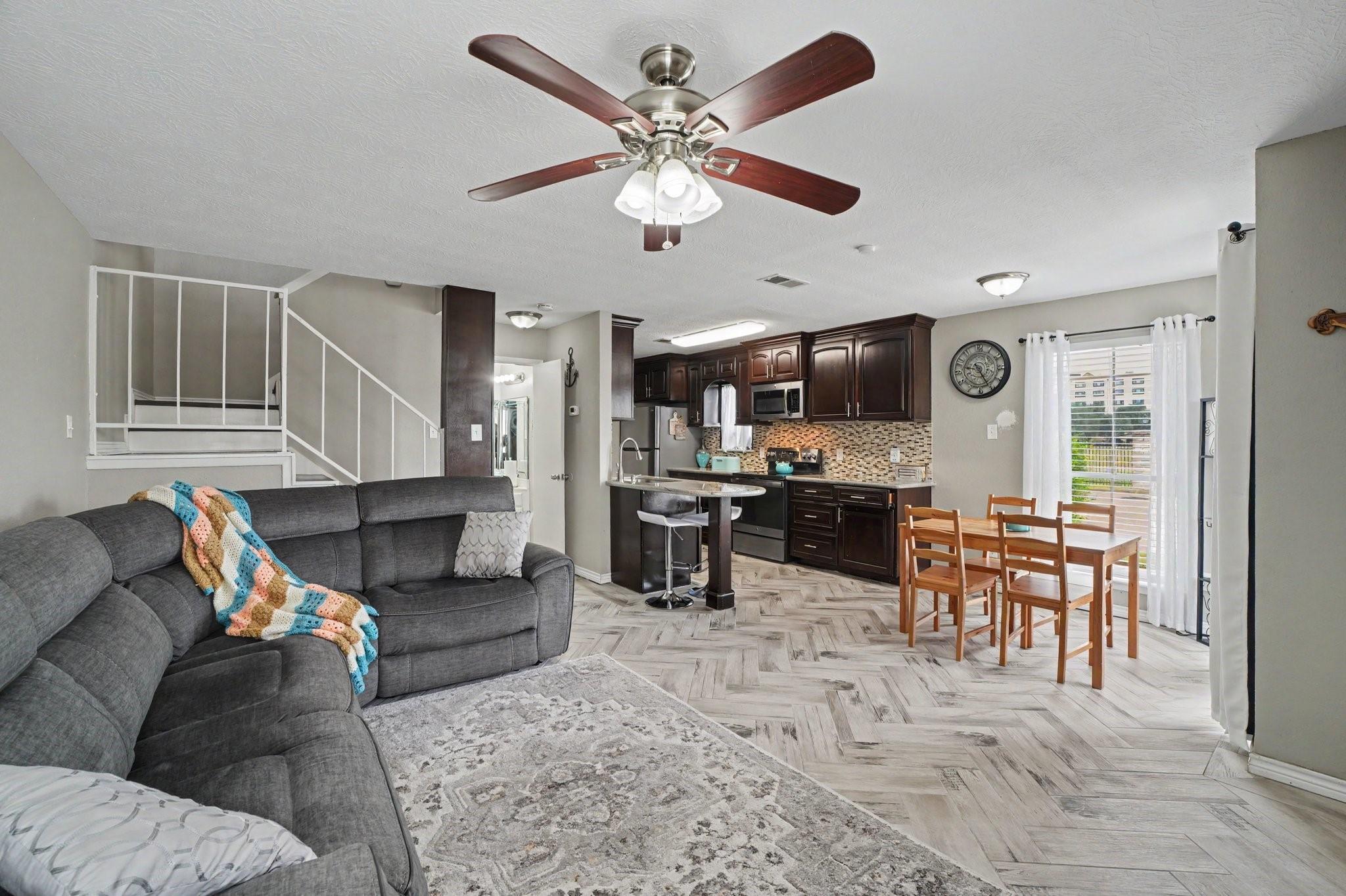 18800 Egret Bay Boulevard 703