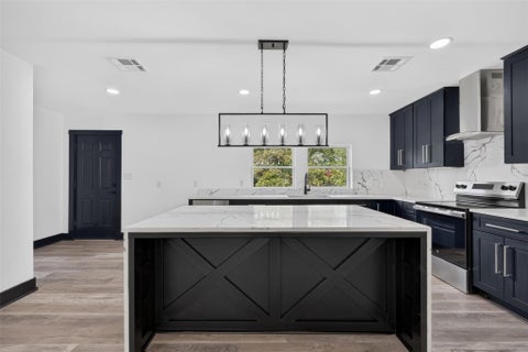 Photo of 705 Jersey Lane, Brenham, TX 77833 (MLS # 13728471)