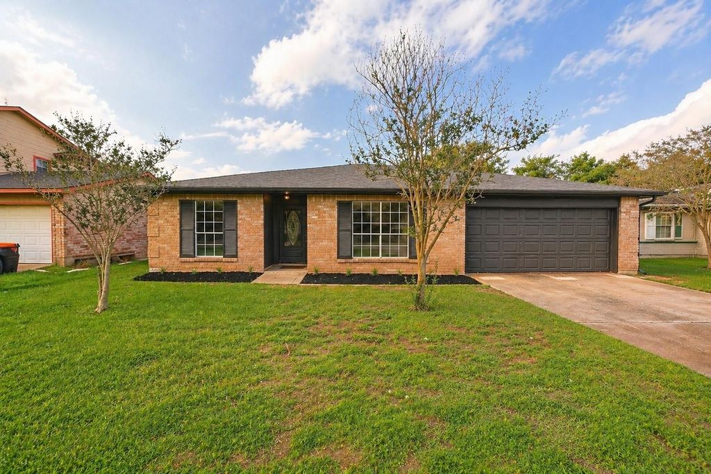 Photo of 6208 Silver Leaf Drive, League City, TX 77573 (MLS # 41360172)