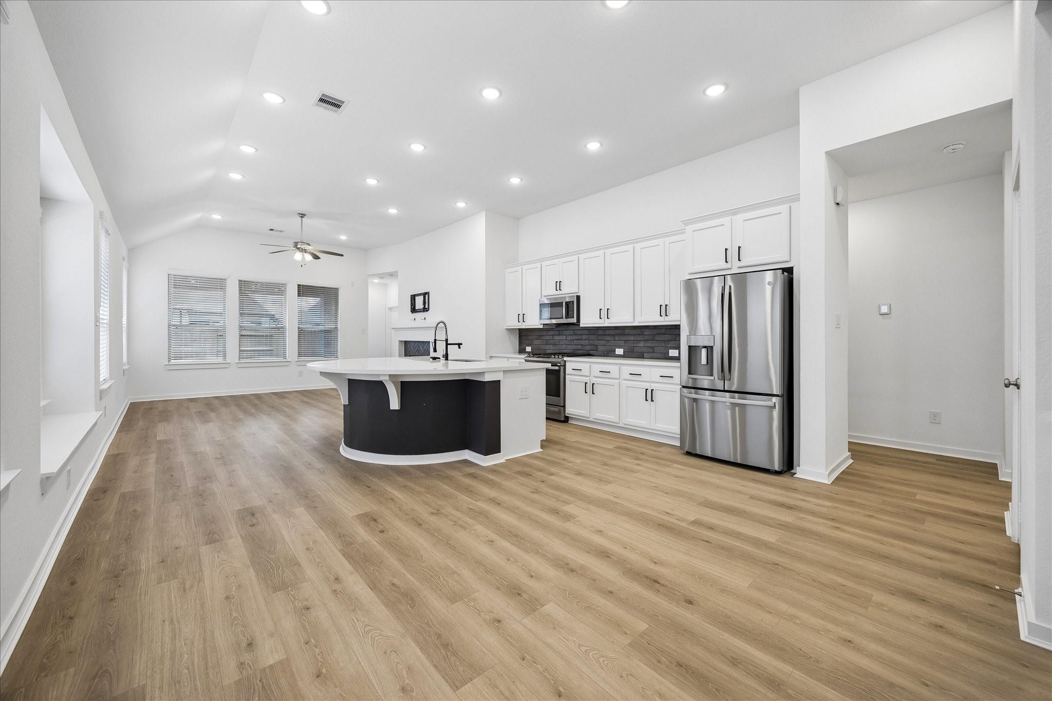 15823 Bird Of Paradise Drive