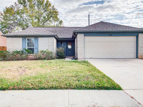 3307 E Heatherock Circle Sugar Land TX 77479