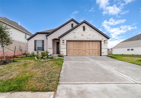 Photo of 2010 Orchid St St, Sugar Land, TX 77498 (MLS # 62206537)