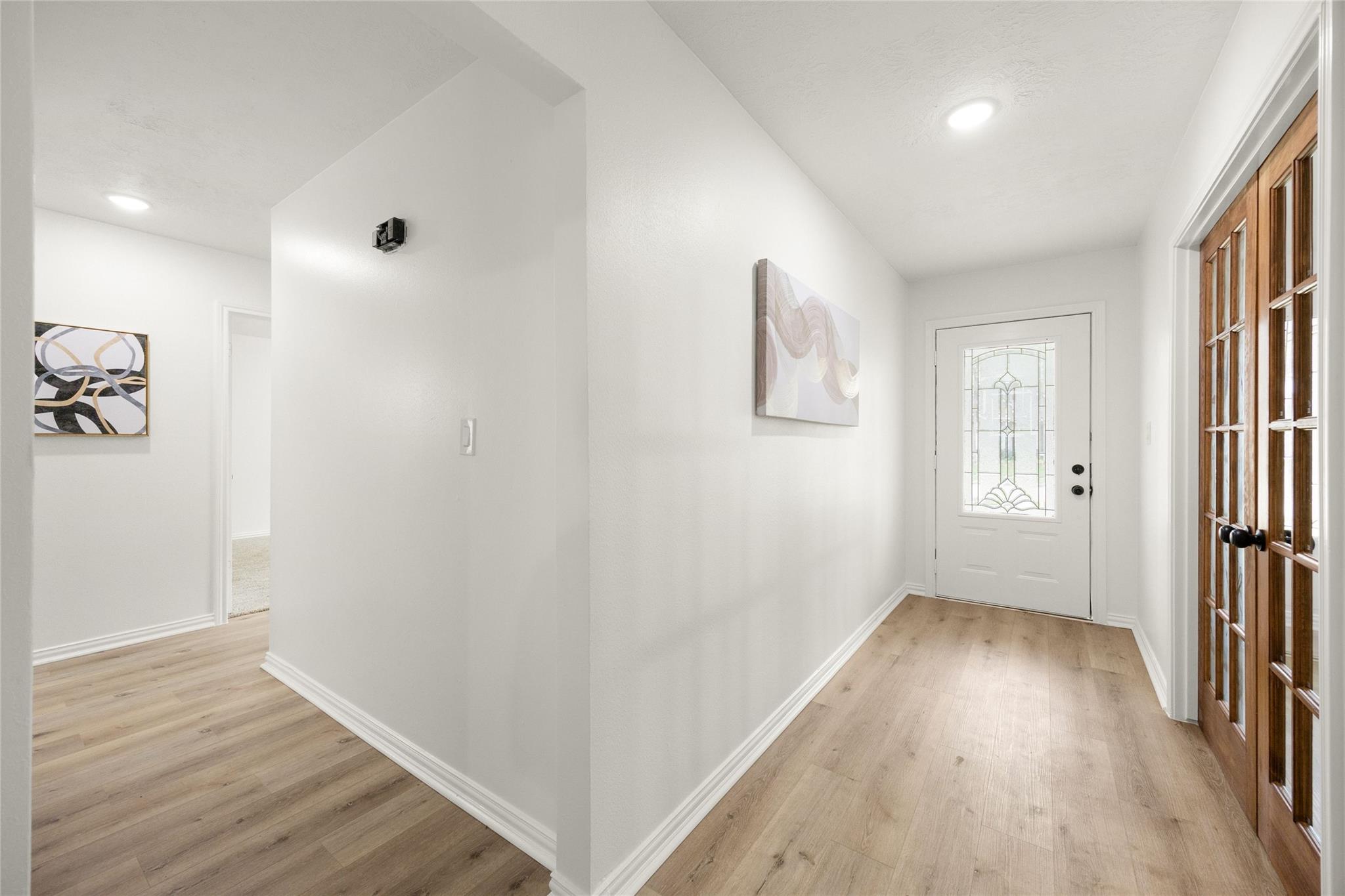 518 Whitecap Drive