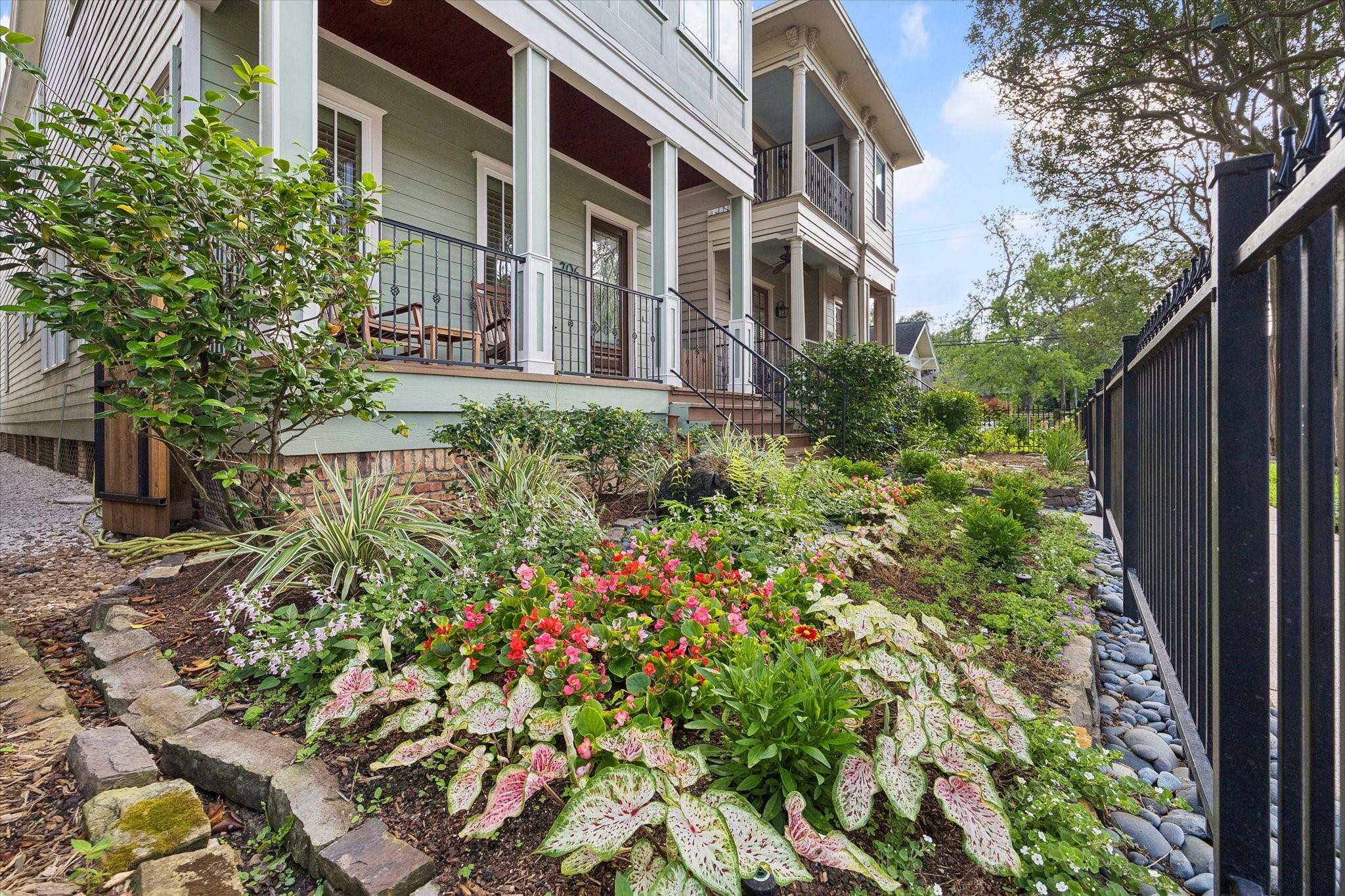 706 E 12th Street