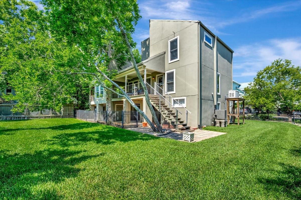 112 Oak Road
