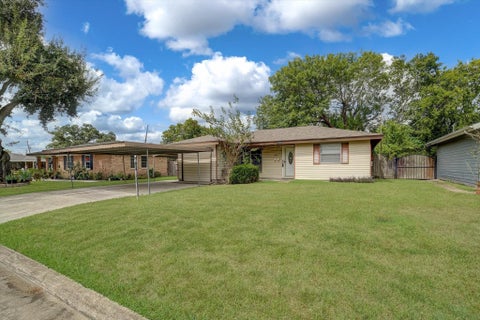Photo of 2703 Morningside Lane, Pasadena, TX 77506 (MLS # 19641371)