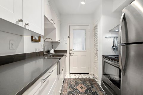 Photo of 1809 Stoney Brook Drive #101, Houston, TX 77063 (MLS # 40068454)