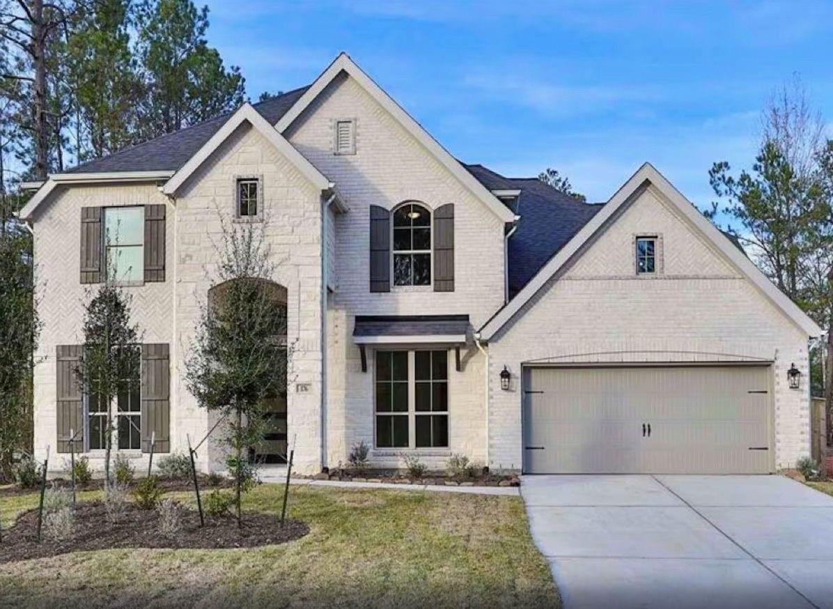 176 Sweeping Valley Drive