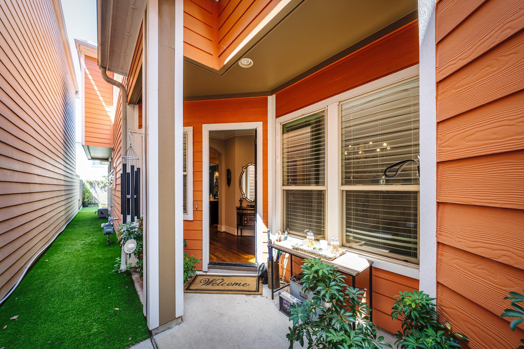 1134 Robbie Street