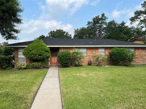 Photo of 10503 Homestead Road, Houston, TX 77016 (MLS # 49730167)