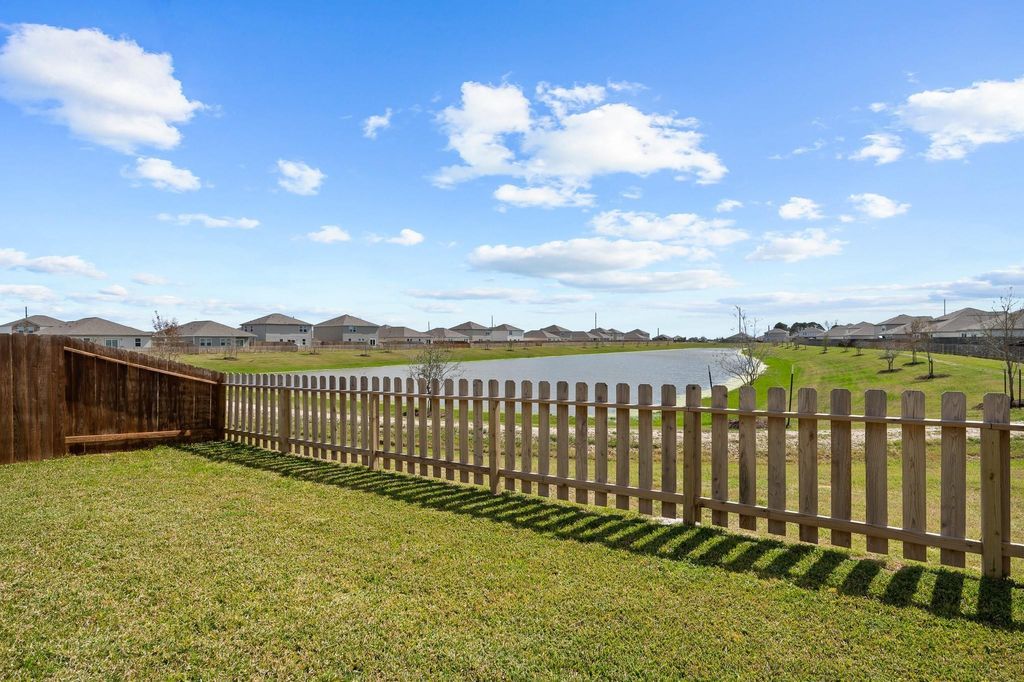 Photo of 6310 Highland Bend Drive, Richmond, TX 77469 (MLS # 11826495)