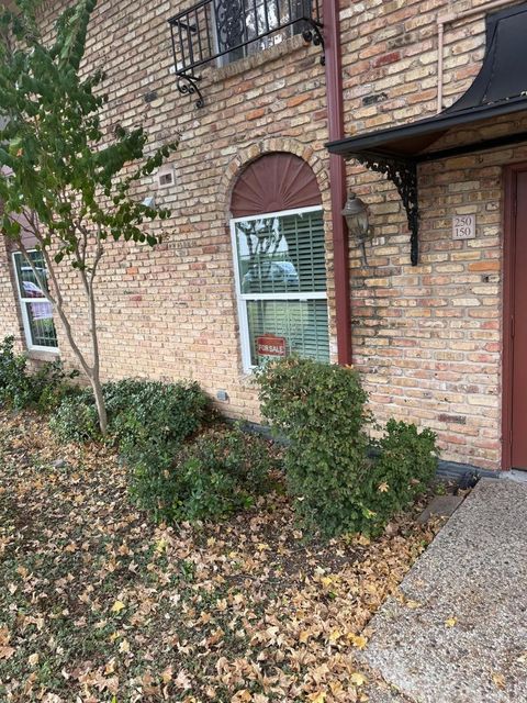 Photo of 7600 Burgoyne Road #150, Houston, TX 77063 (MLS # 2191062)