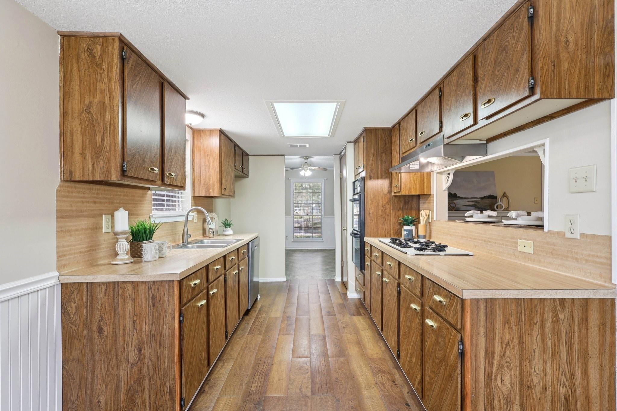 1628 Oak Ridge Drive