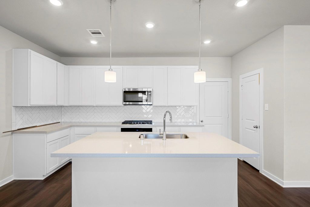 Photo of 1907 Stargazer Lane, Angleton, TX 77515 (MLS # 98646816)