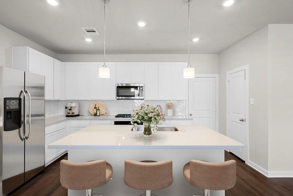 Photo of 1907 Stargazer Lane, Angleton, TX 77515 (MLS # 98646816)