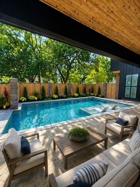 Homes For Sale - 1140 Waverly Street<br/> Houston, TX 77008