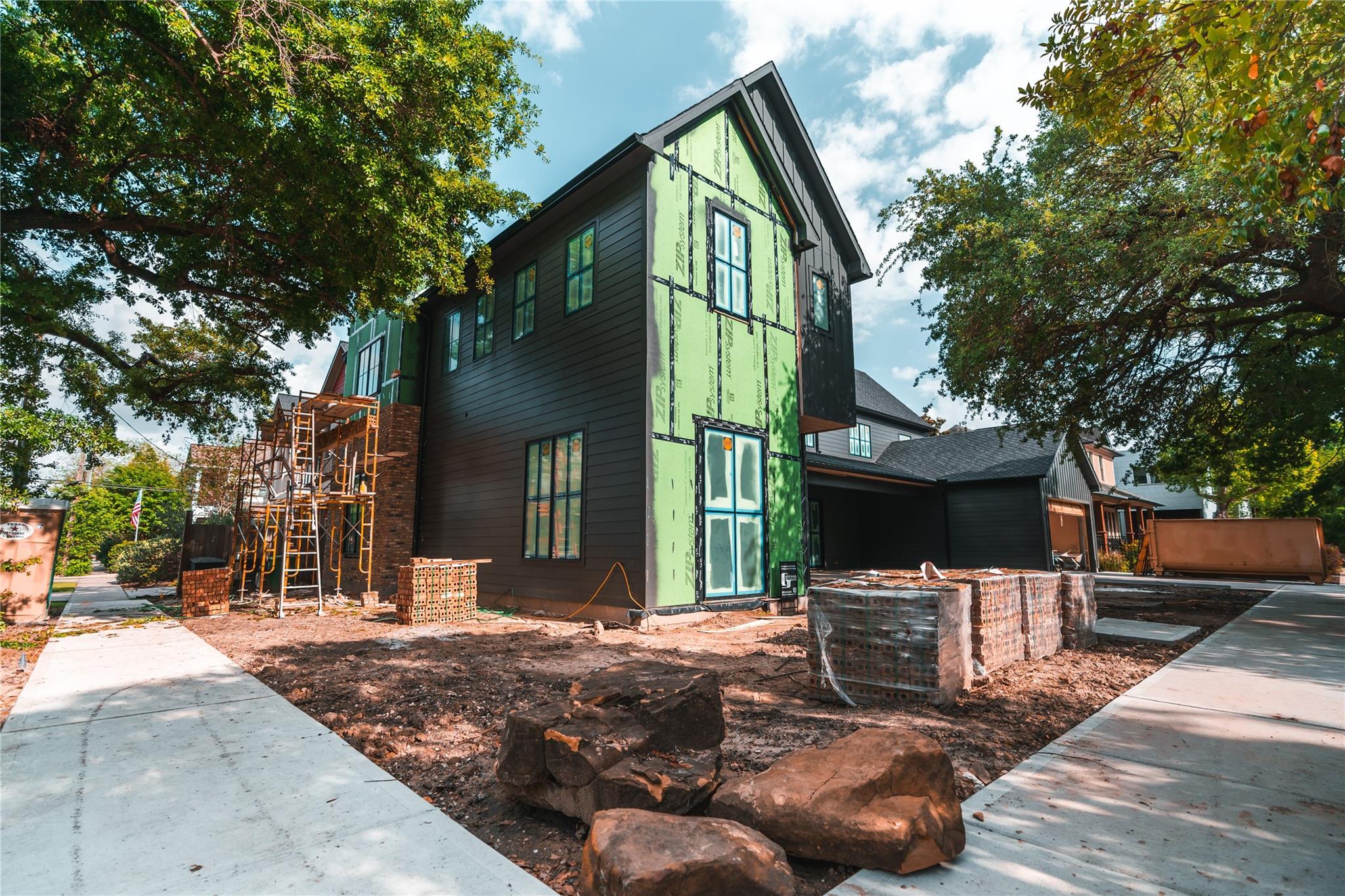 1140 Waverly Street