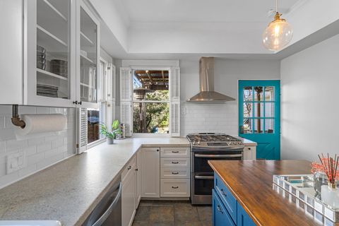 943 Pecore Street Houston TX 77009