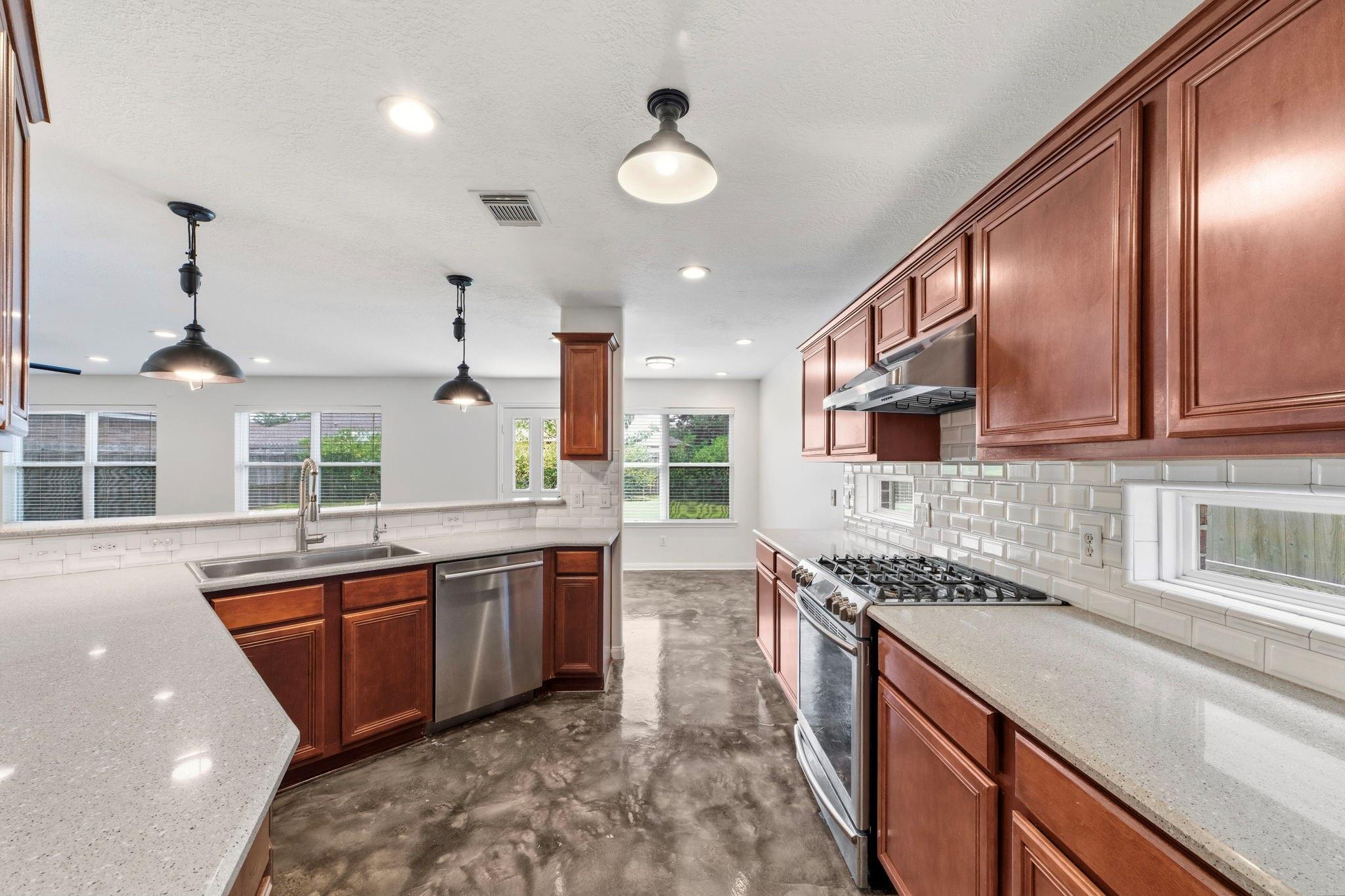 2609 Los Alamos Circle