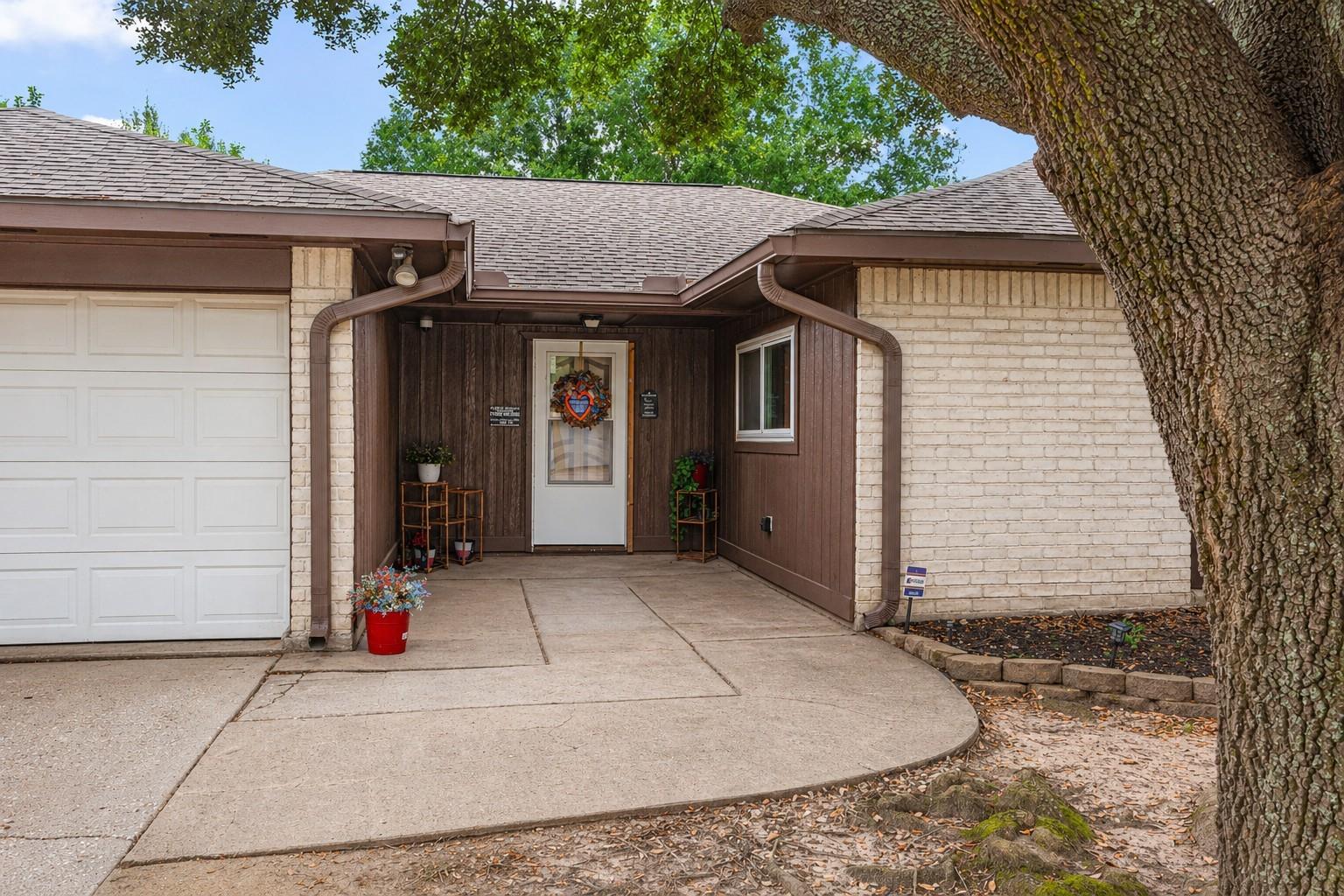 21302 Bridgepoint Lane