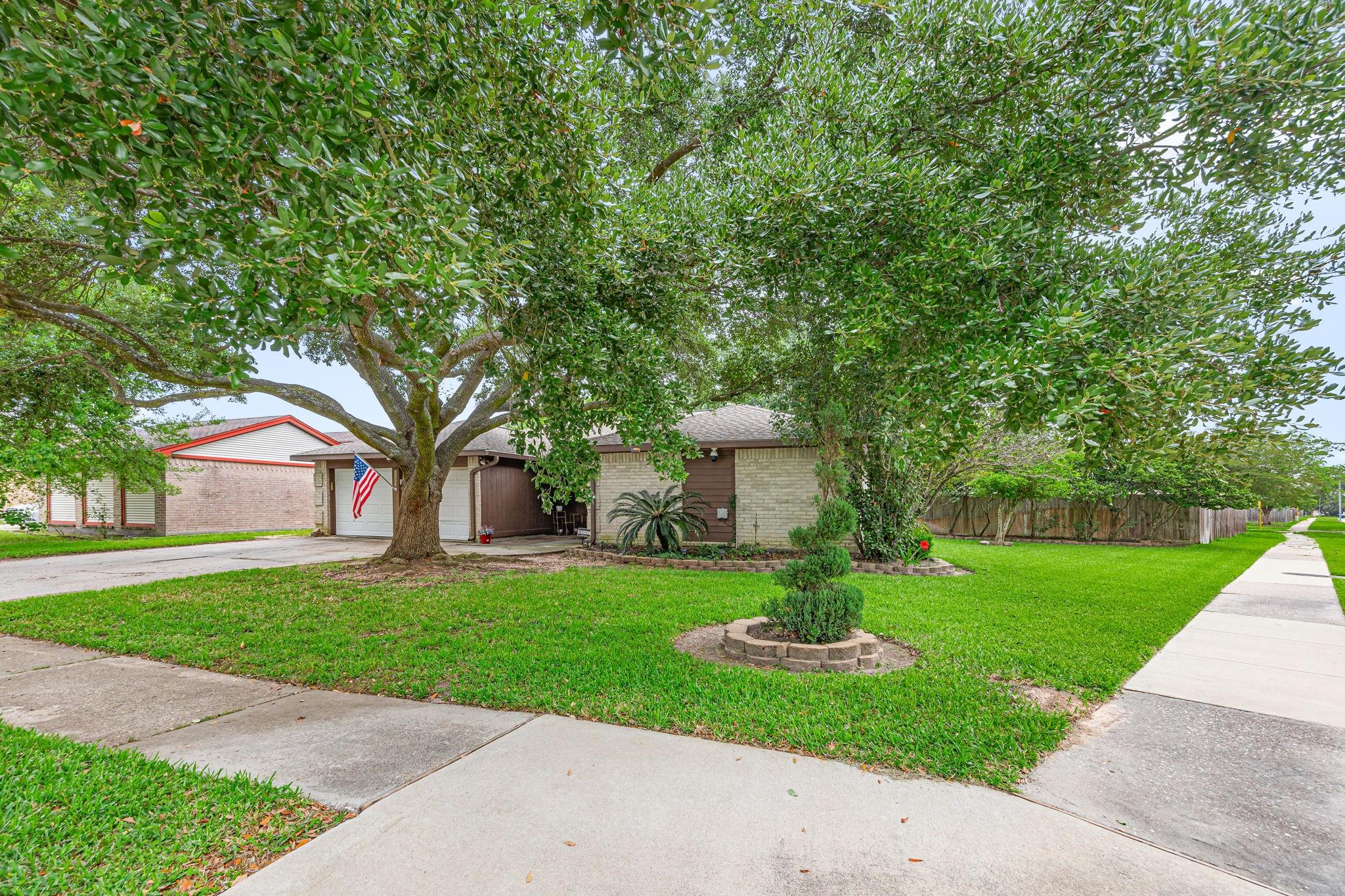 21302 Bridgepoint Lane