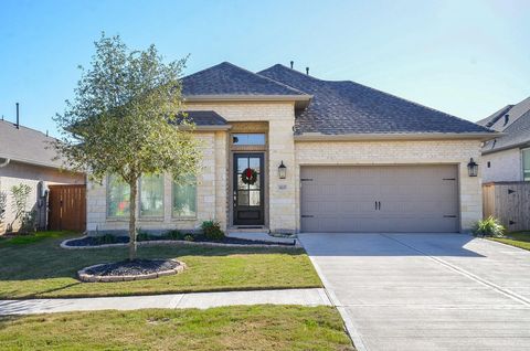 Photo of 30247 Gold Finch Place, Fulshear, TX 77441 (MLS # 96376963)