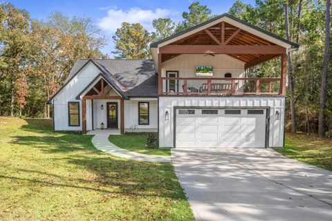 Photo of 22437 Augusta Lane, Huntsville, TX 77320 (MLS # 64586969)