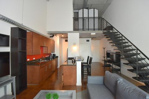 Photo of 2000 Bagby Street #13439, Houston, TX 77002 (MLS # 77432652)