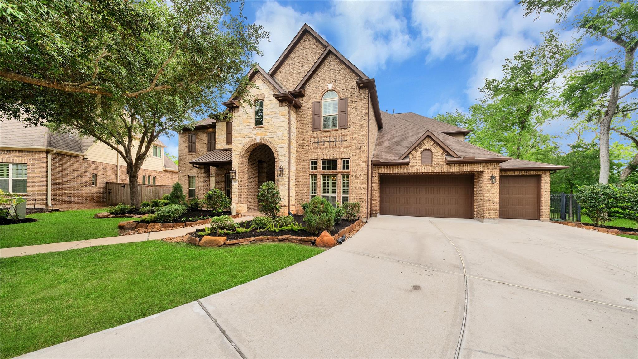 6102 Logan Creek Lane