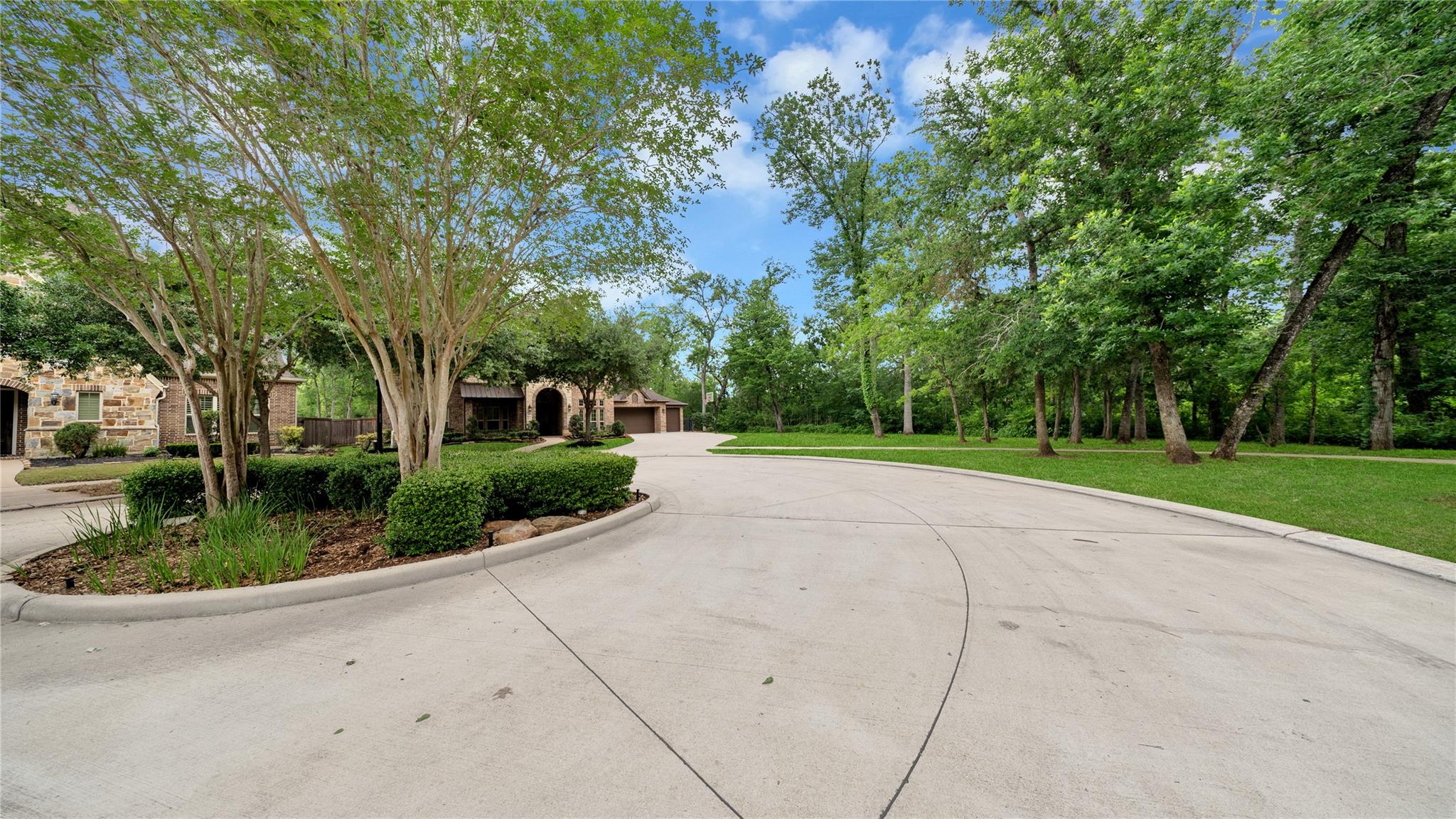 6102 Logan Creek Lane