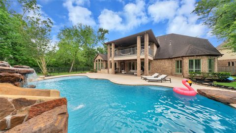 Photo of 6102 Logan Creek Lane, Sugar Land, TX 77479 (MLS # 93679795)