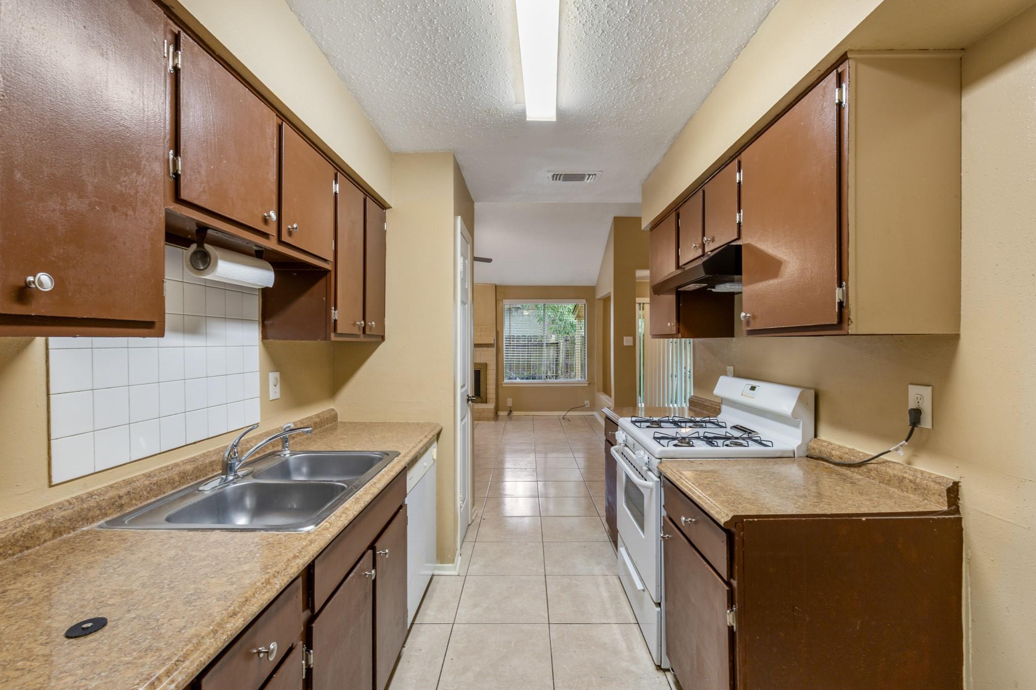 10722 Highland Woods Drive