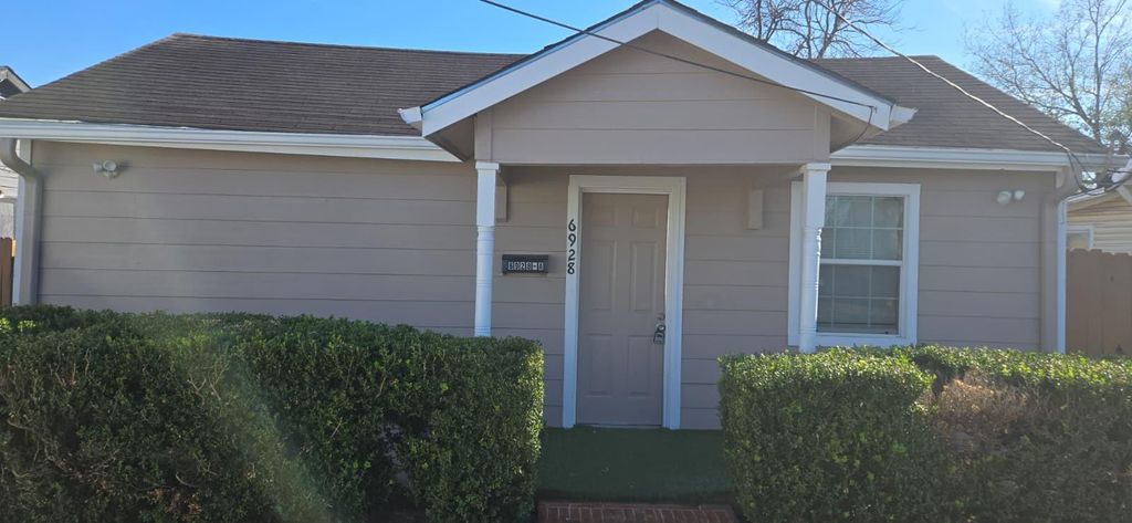 Photo of 6928 Hershe Street #A, Houston, TX 77020 (MLS # 14234283)