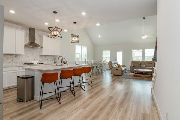 11211 Stirton