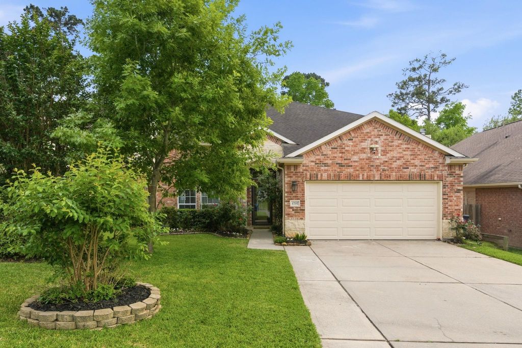 Photo of 1737 Round Oak Lane, Conroe, TX 77304 (MLS # 9040930)