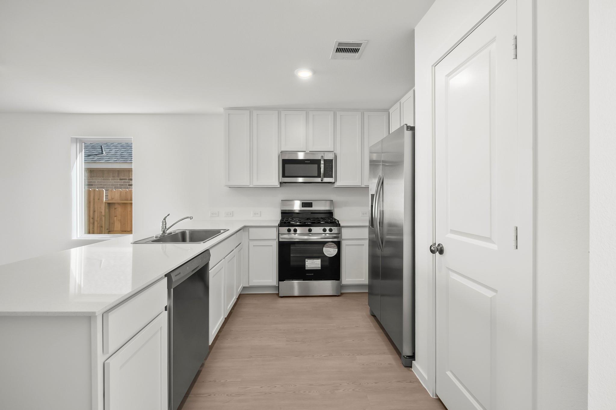 6107 Daintree Court