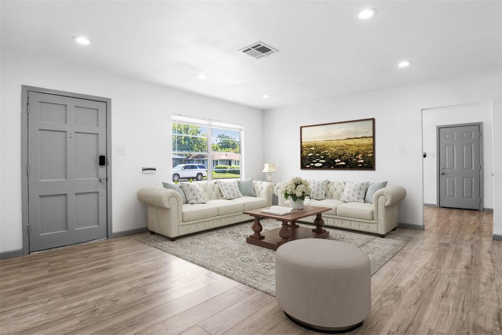 Photo of 3719 Zephyr Street, Houston, TX 77021 (MLS # 6621772)