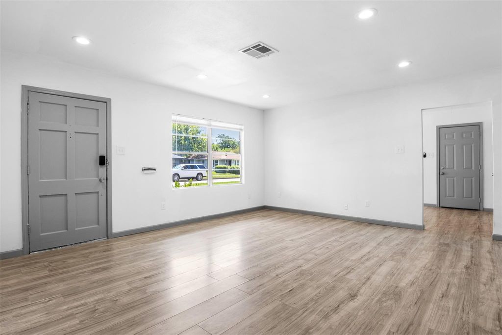 Photo of 3719 Zephyr Street, Houston, TX 77021 (MLS # 6621772)