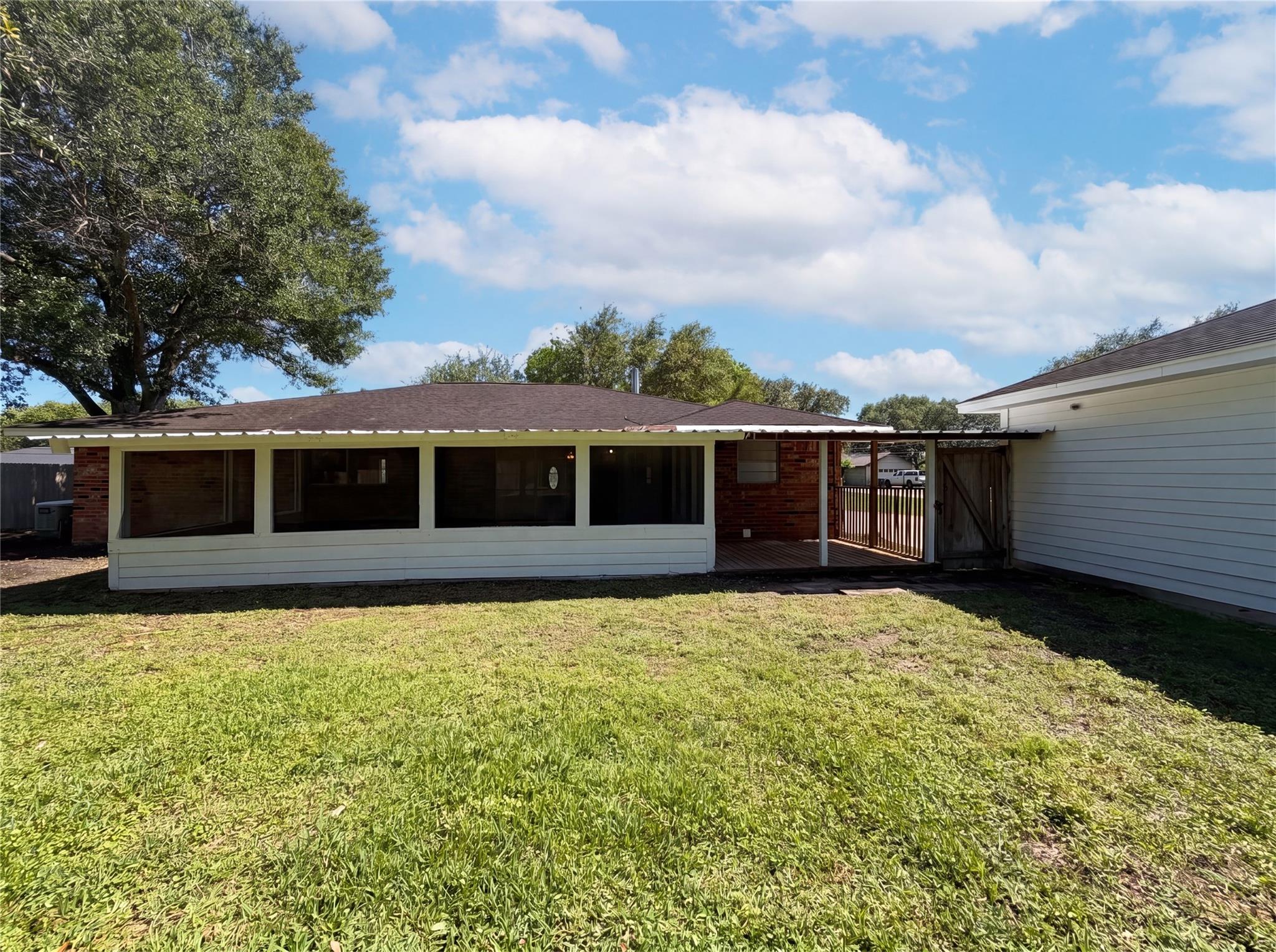 5917 Raza Road