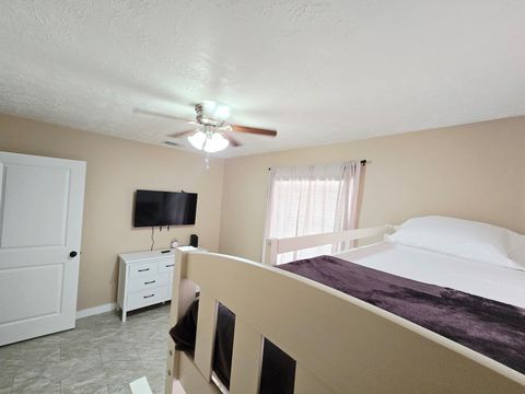 Tiny photo for 709 Befaye Road, Houston, TX 77076 (MLS # 75440960)