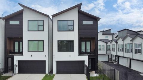 Photo of 2722 Anita Street, Houston, TX 77004 (MLS # 23628278)