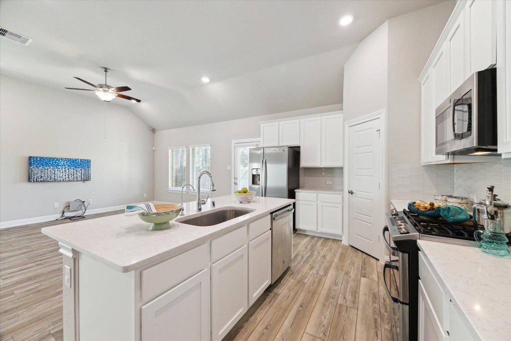 Photo of 17108 Coneflower Place, Conroe, TX 77385 (MLS # 88505385)
