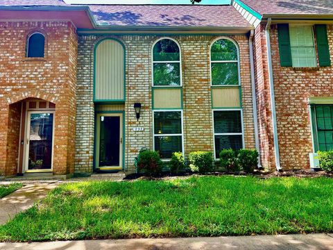 Photo of 11002 Hammerly Boulevard #131, Houston, TX 77043 (MLS # 52665630)